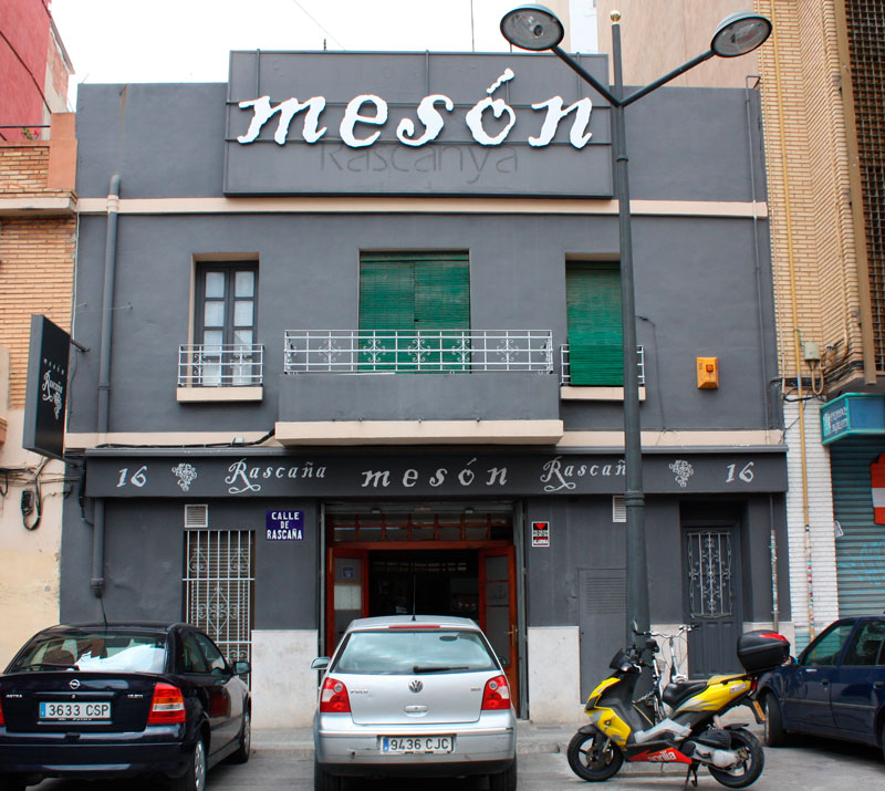 Fachada meson rascanya
